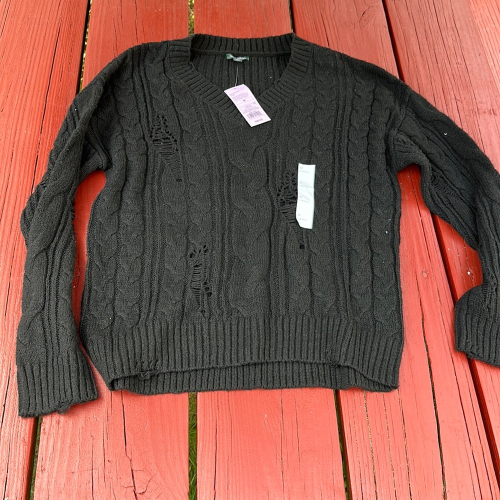 Wild fable women’s black sweater NWT